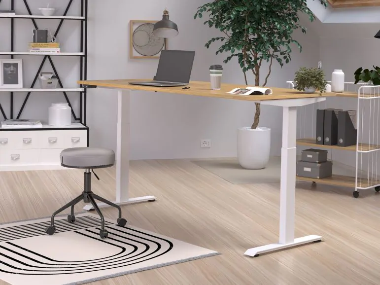 Bureau à hauteur variable électrique JETLAG 180 cm chêne navarra/blanc