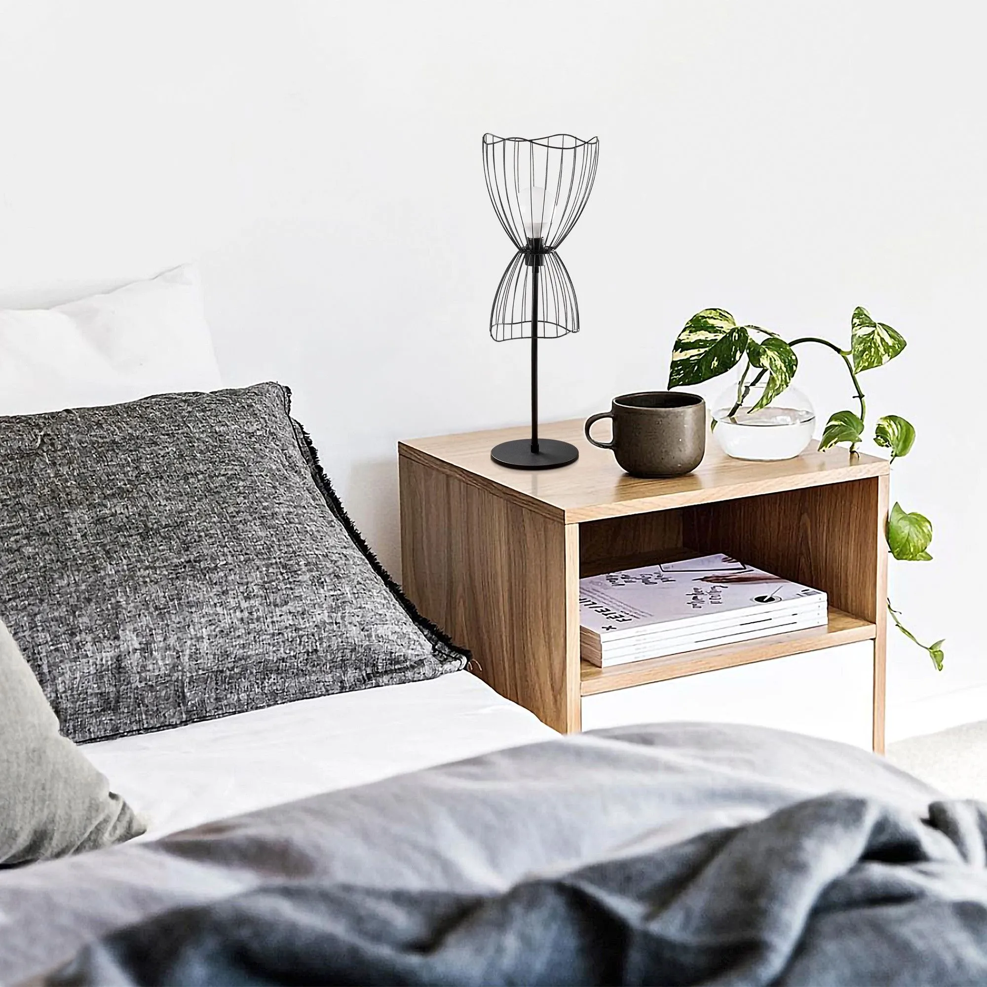 Zeyno Lampe de table | CORPS EN MÉTAL | Noir