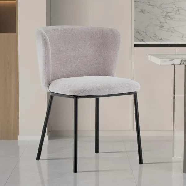 Chaise Arthur en tissu beige | pieds en métal | 76x52x54cm