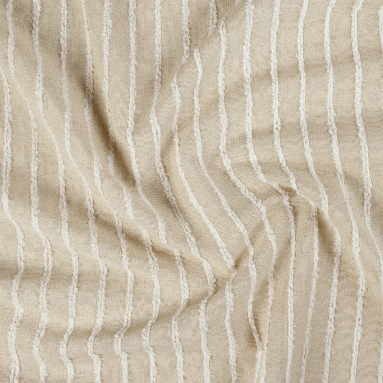Tissu en coton et lin à fines rayures texturées