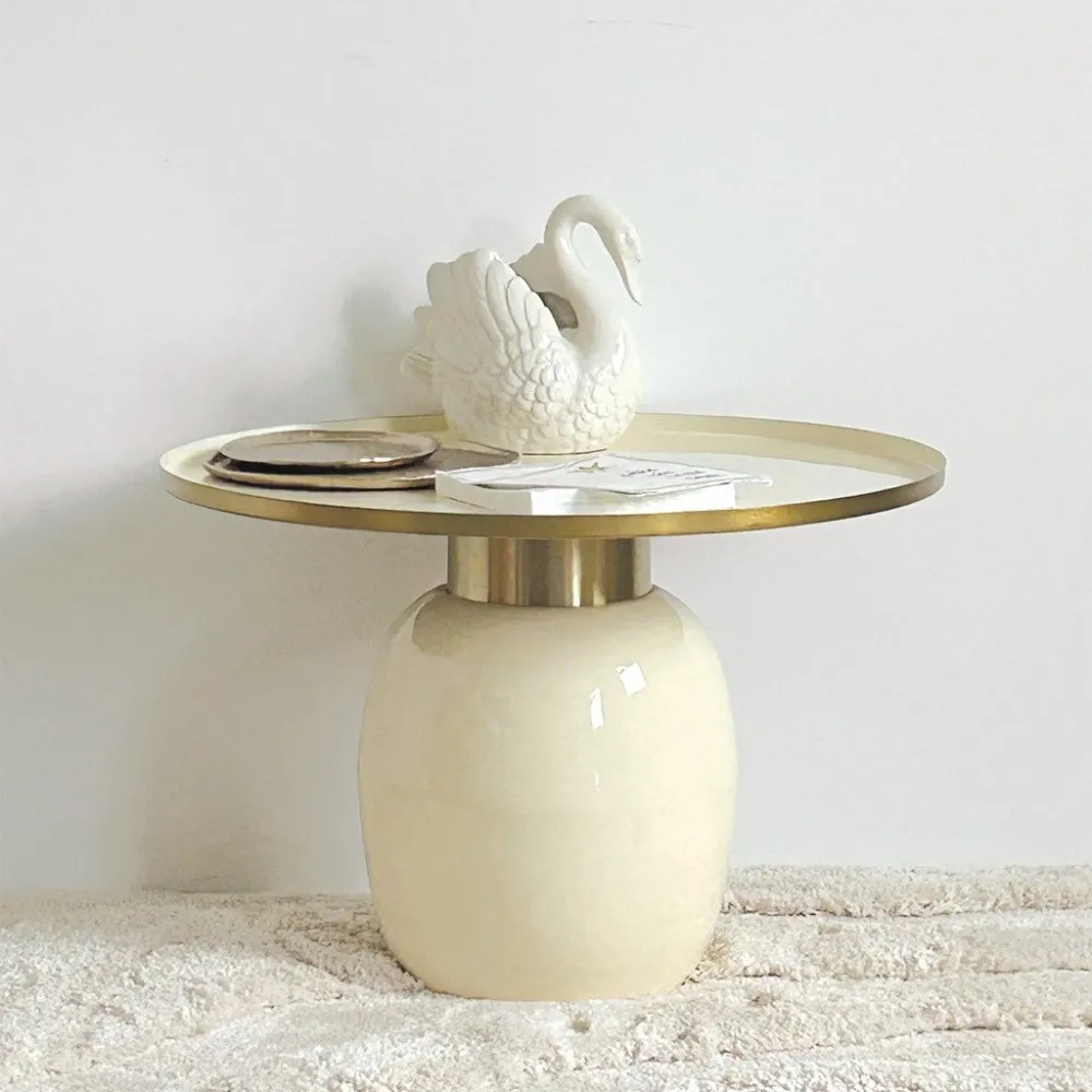 Table basse Dodu en métal laqué écru D61cm